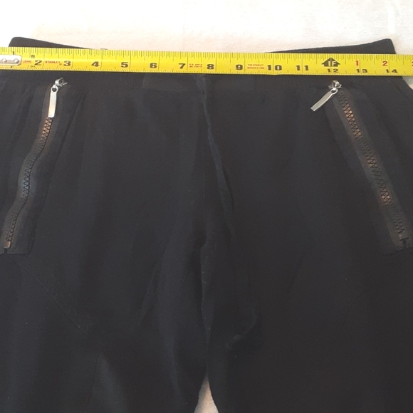 Mustard seed drawstring and elastic waist joggers. Size small - Picture 6 of 7